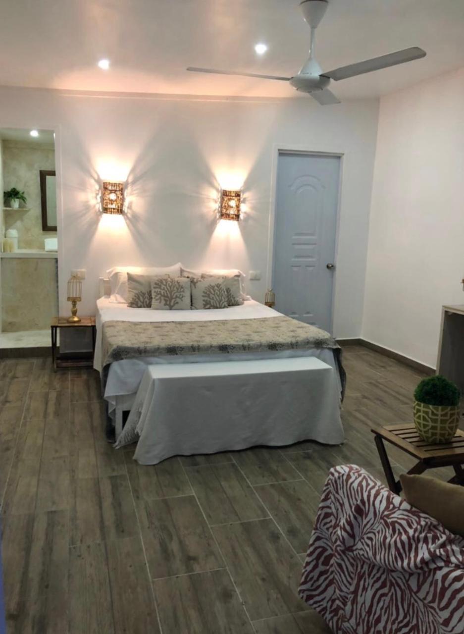 El Monte Azul Bed & Breakfast Лас Галерас Екстериор снимка