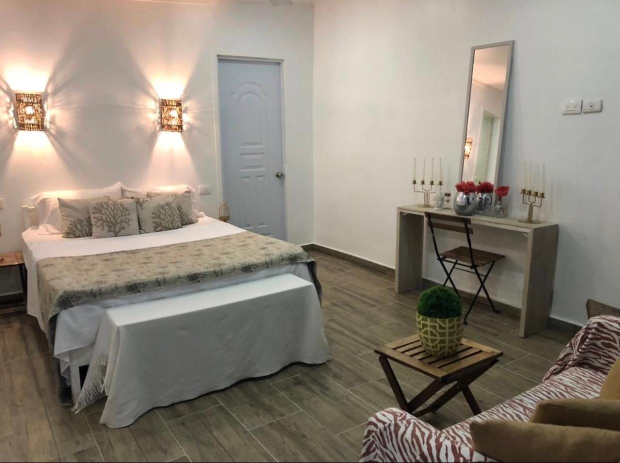 El Monte Azul Bed & Breakfast Лас Галерас Екстериор снимка