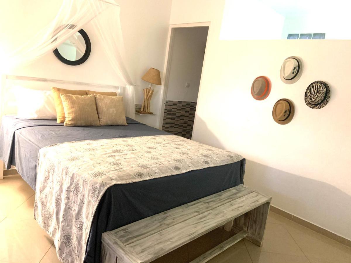 El Monte Azul Bed & Breakfast Лас Галерас Екстериор снимка